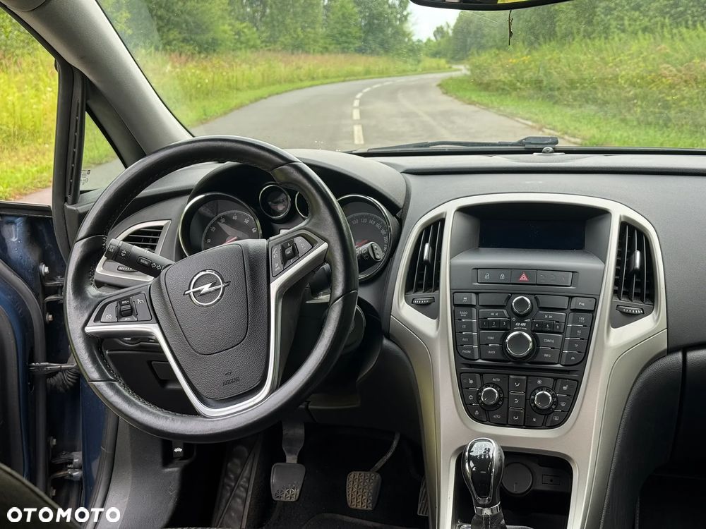 Opel Astra 1.4 T Cosmo - 12