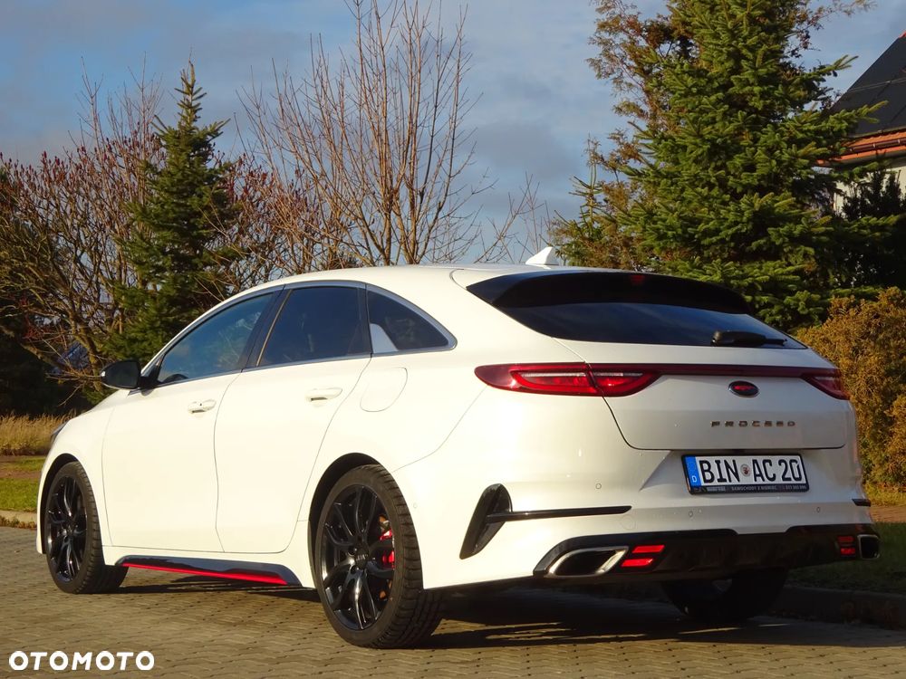 Kia ProCeed 1.6 T-GDI GT DCT - 2
