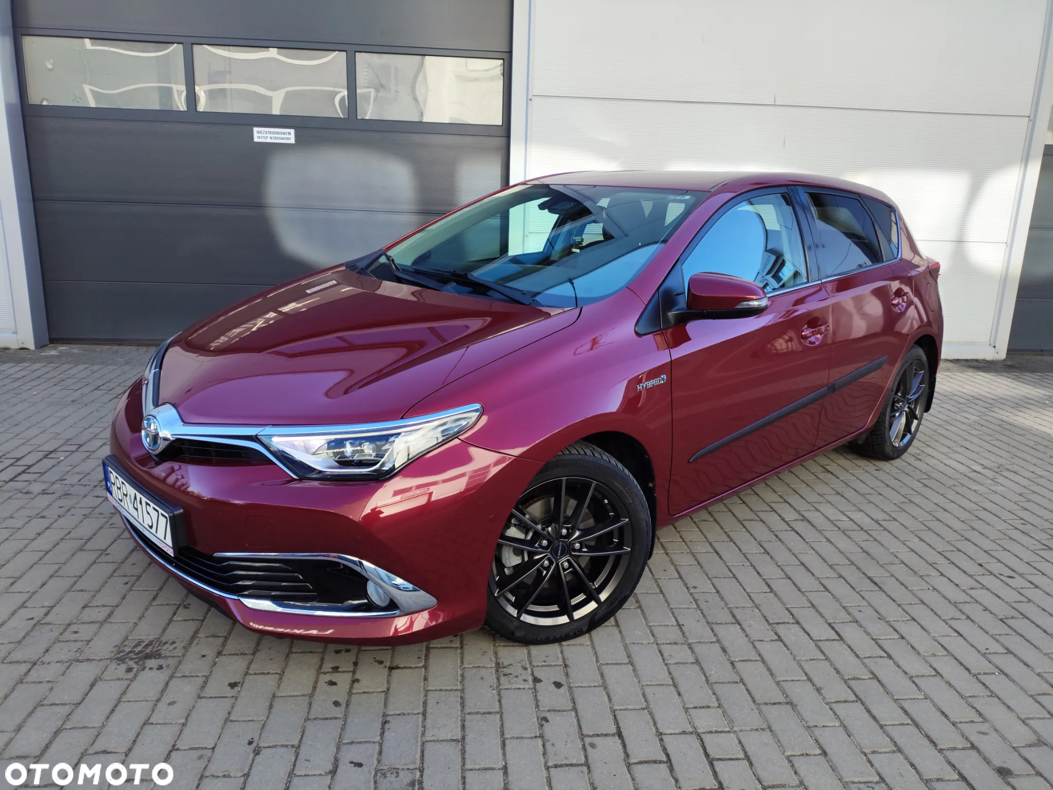 Toyota Auris Hybrid 135 Prestige - 4