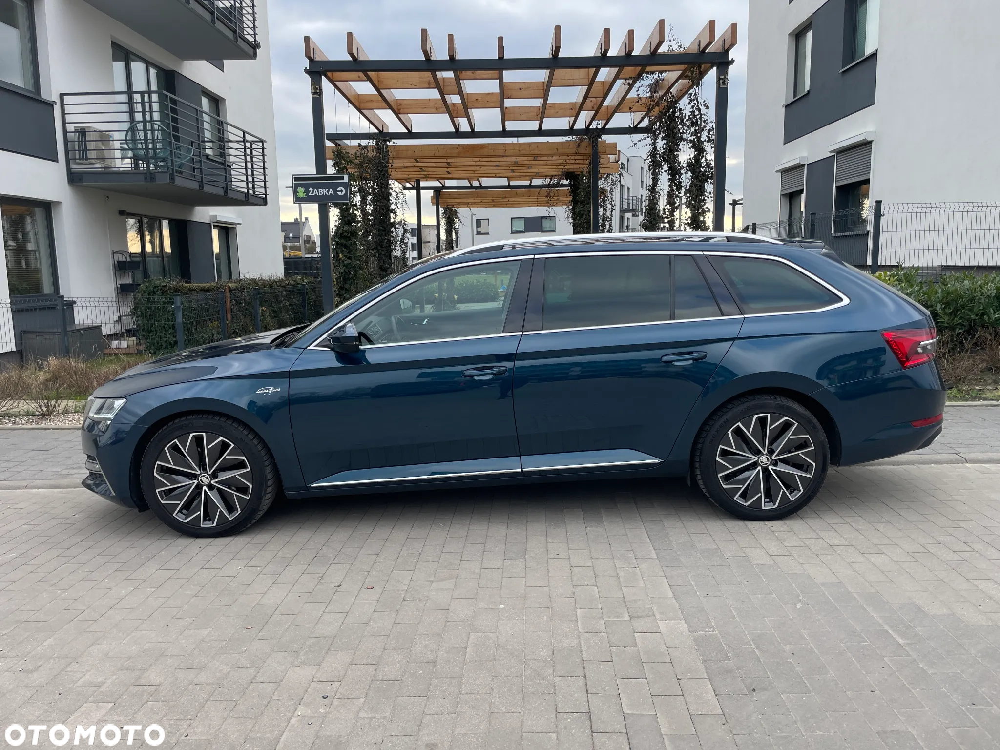 Skoda Superb 2.0 TDI 4x4 L&K DSG - 6