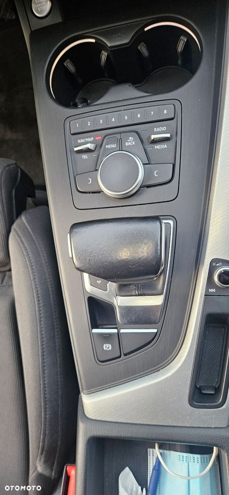 Audi A4 Avant 2.0 TDI S tronic quattro sport - 22