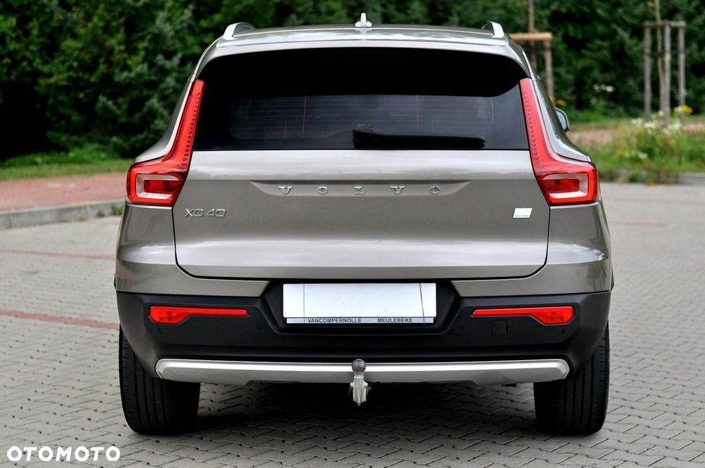 Volvo XC 40 T4 Plug-In Hybrid Plus Dark - 31