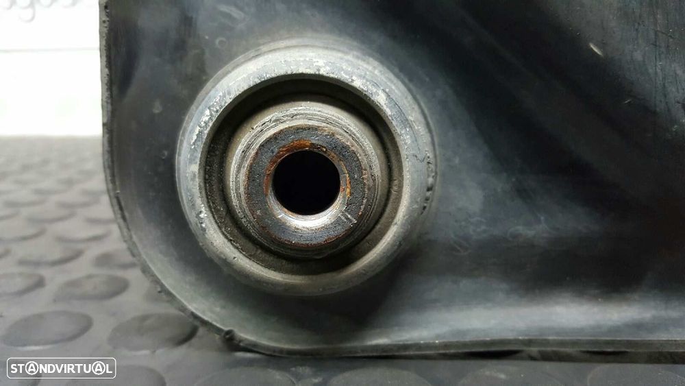 BRAÇO SUSPENSÃO INFERIOR FRENTE DIREITO PEUGEOT 207 X-LINE - 4