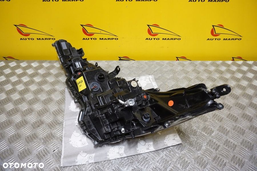 TOYOTA COROLLA E21 2019 - REFLEKTOR LAMPA FULL LED PRAWA USA - 12