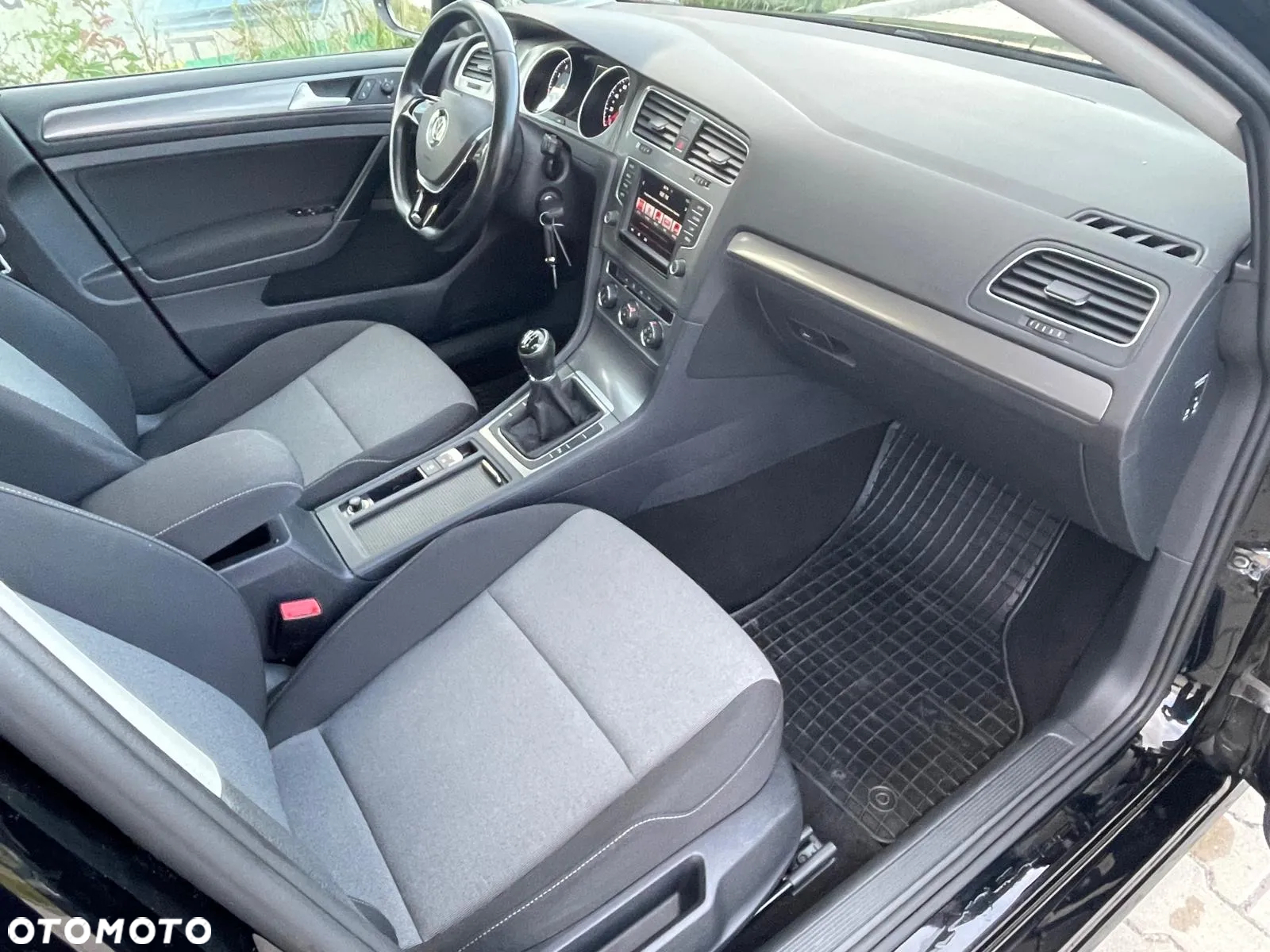 Volkswagen Golf 1.2 TSI BlueMotion Technology Comfortline - 12
