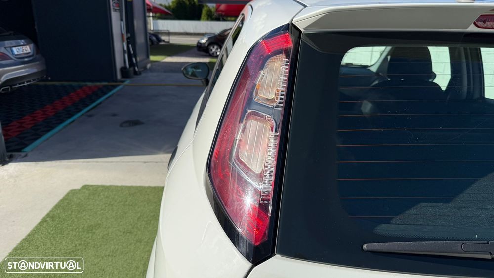 Fiat Punto 1.2 Young S&S - 9