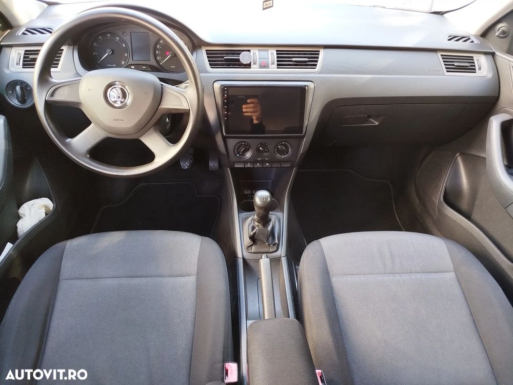 Skoda RAPID - 7