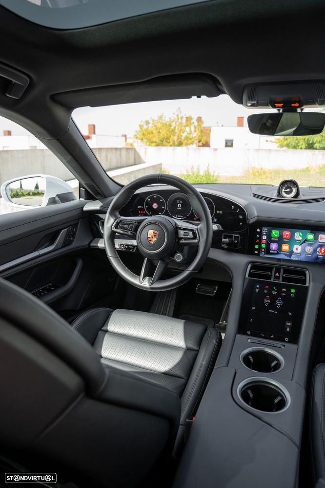 Porsche Taycan Bateria Performance Plus - 17