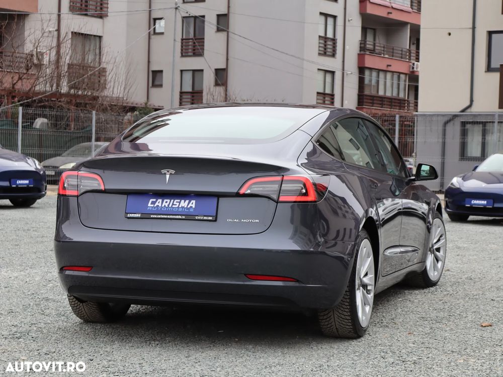 Tesla Model 3 AWD Long Range - 4