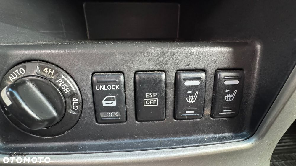 Nissan Pathfinder 2.5 DCi Elegance - 20