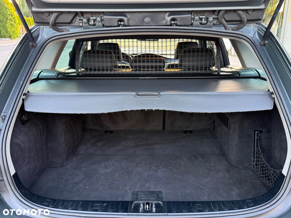 BMW Seria 3 - 24