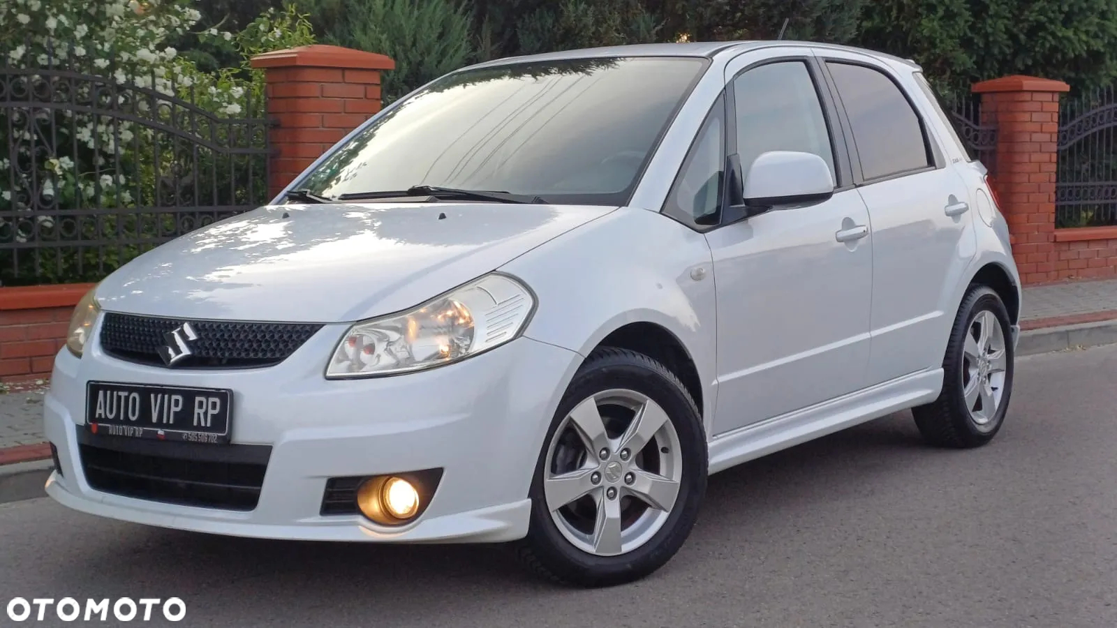 Suzuki SX4 1.6 Comfort Plus - 10
