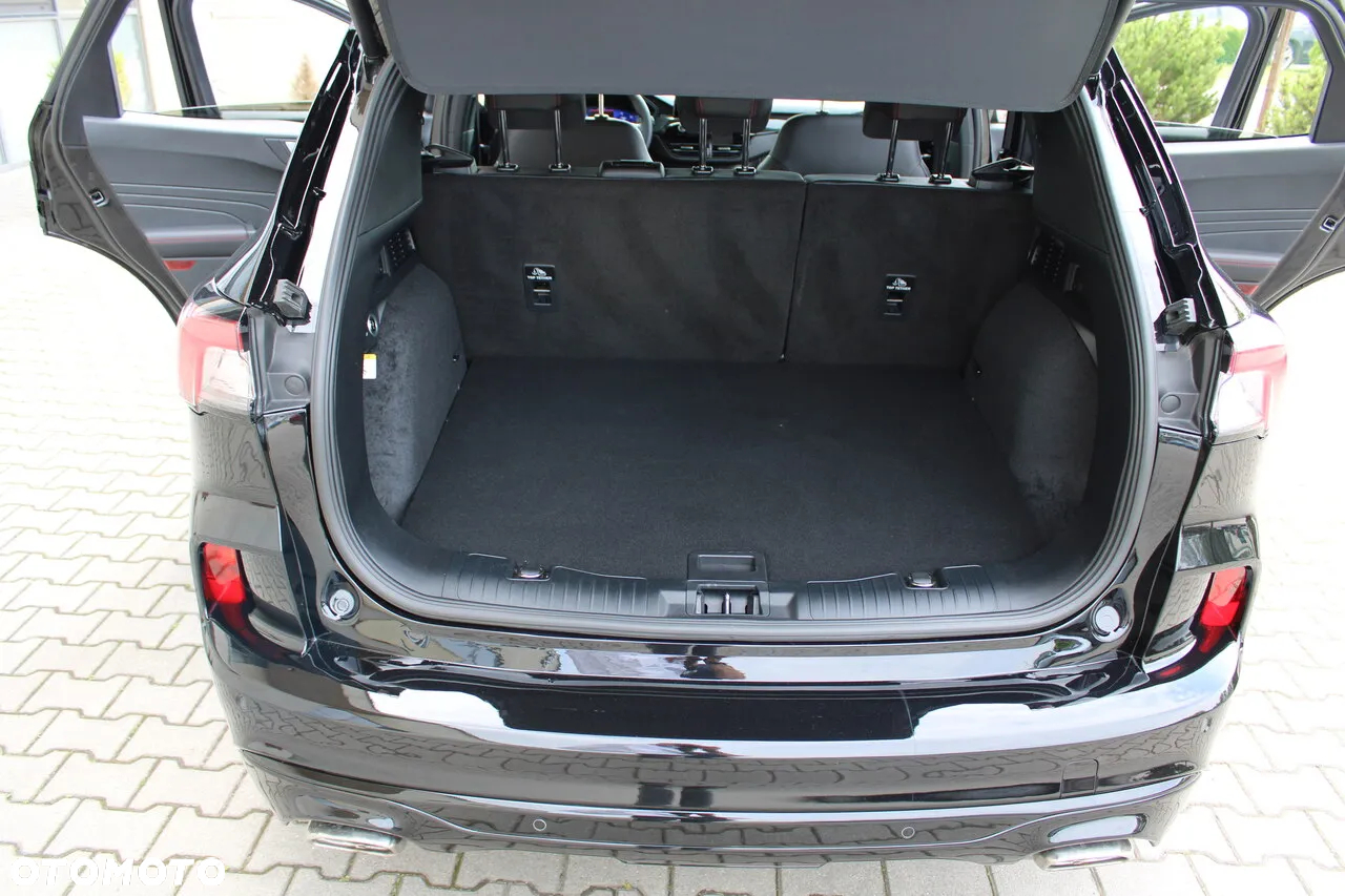 Ford Kuga 2.5 Duratec FHEV 4x4 ST-LINE - 34