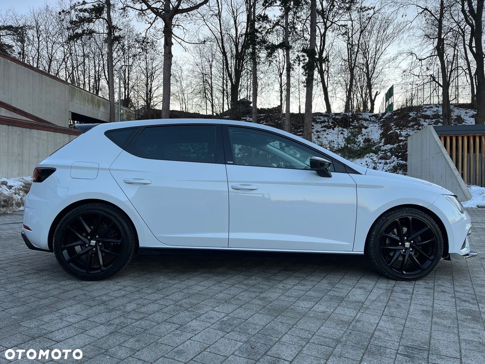 Seat Leon 1.5 TSI ACT DSG OPF FR Black Matt Edition - 26