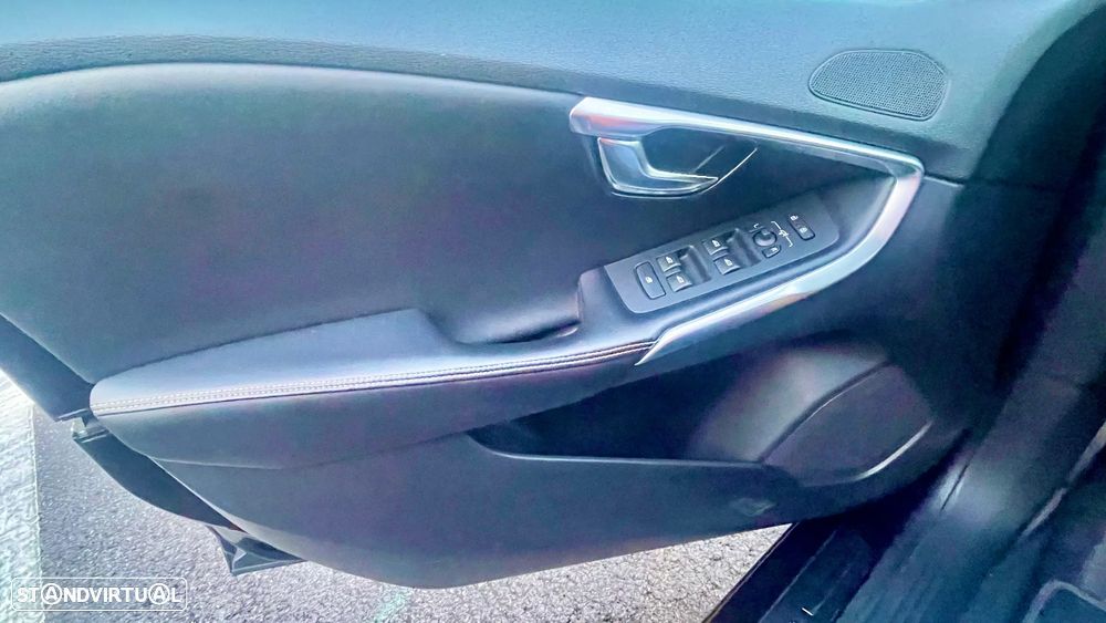 Volvo V40 D2 RDesign - 16