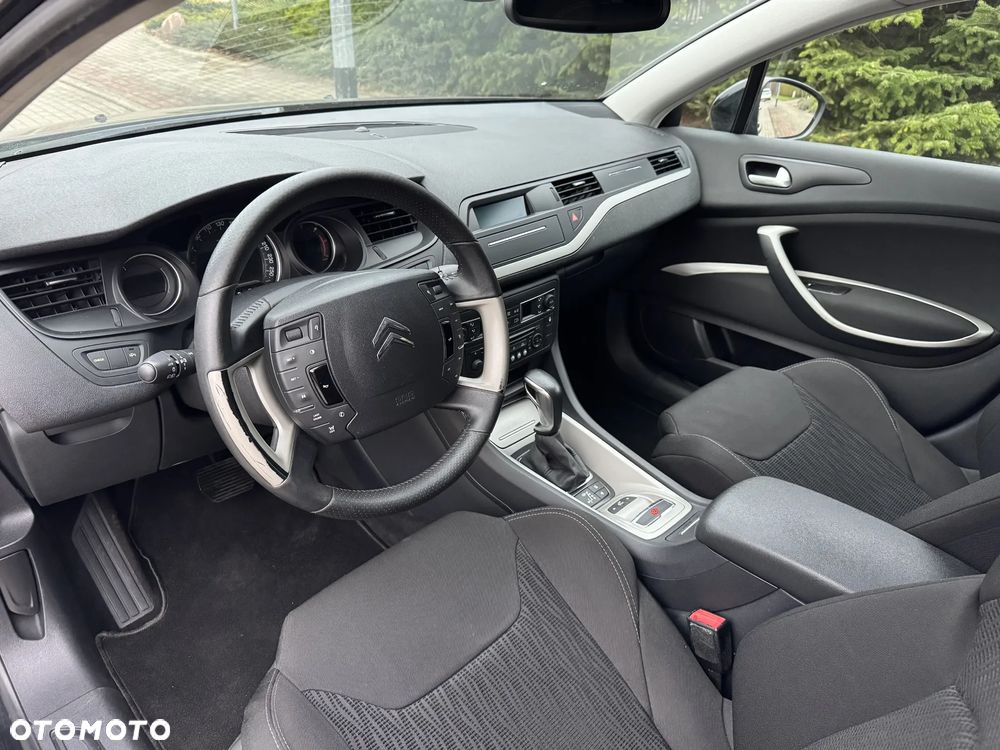 Citroën C5 HDi 165 FAP Confort - 6