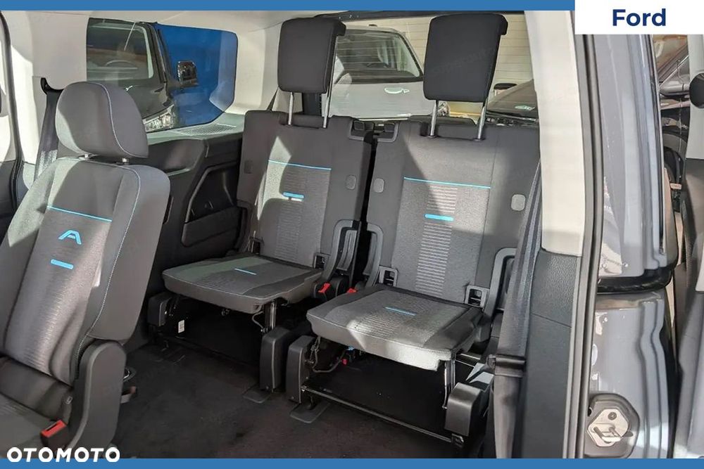 Ford Tourneo Connect - 8