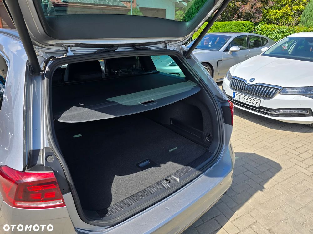Volkswagen Passat Variant - 18