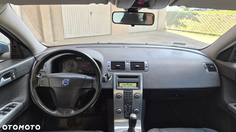 Volvo S40 2.0D - 6