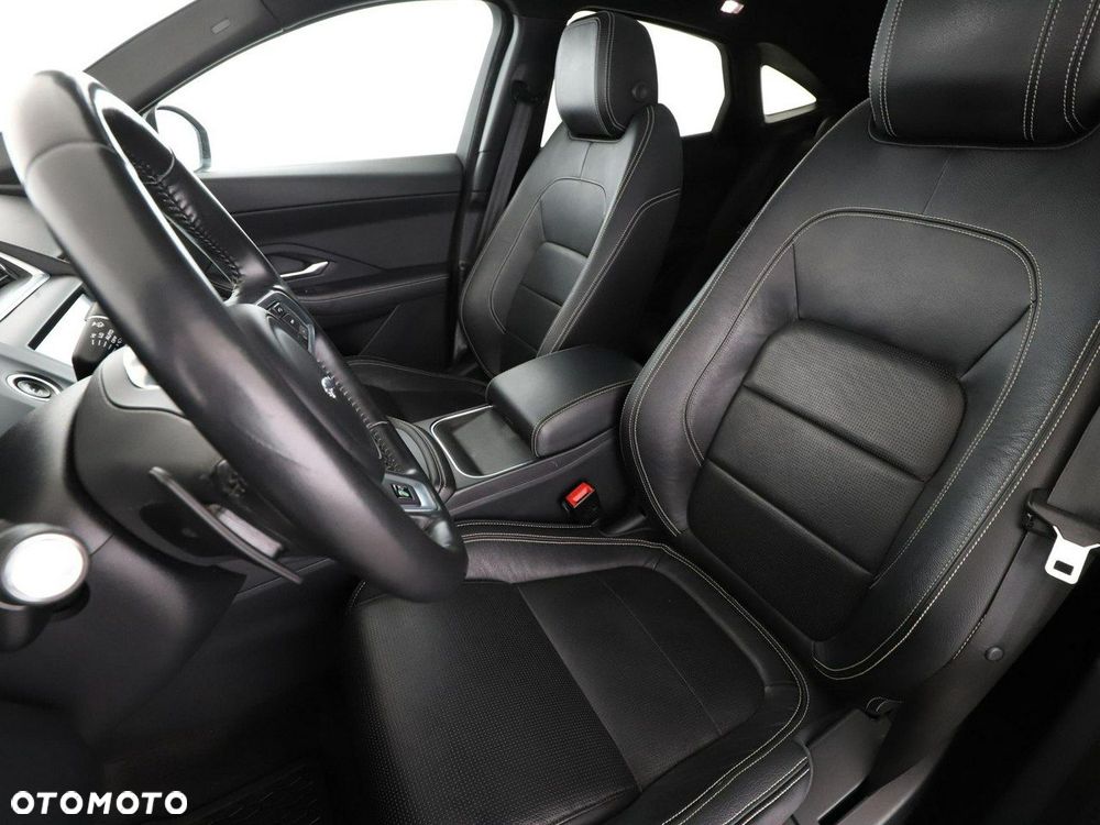 Jaguar E-Pace 2.0 i4D AWD R-Dynamic S - 13