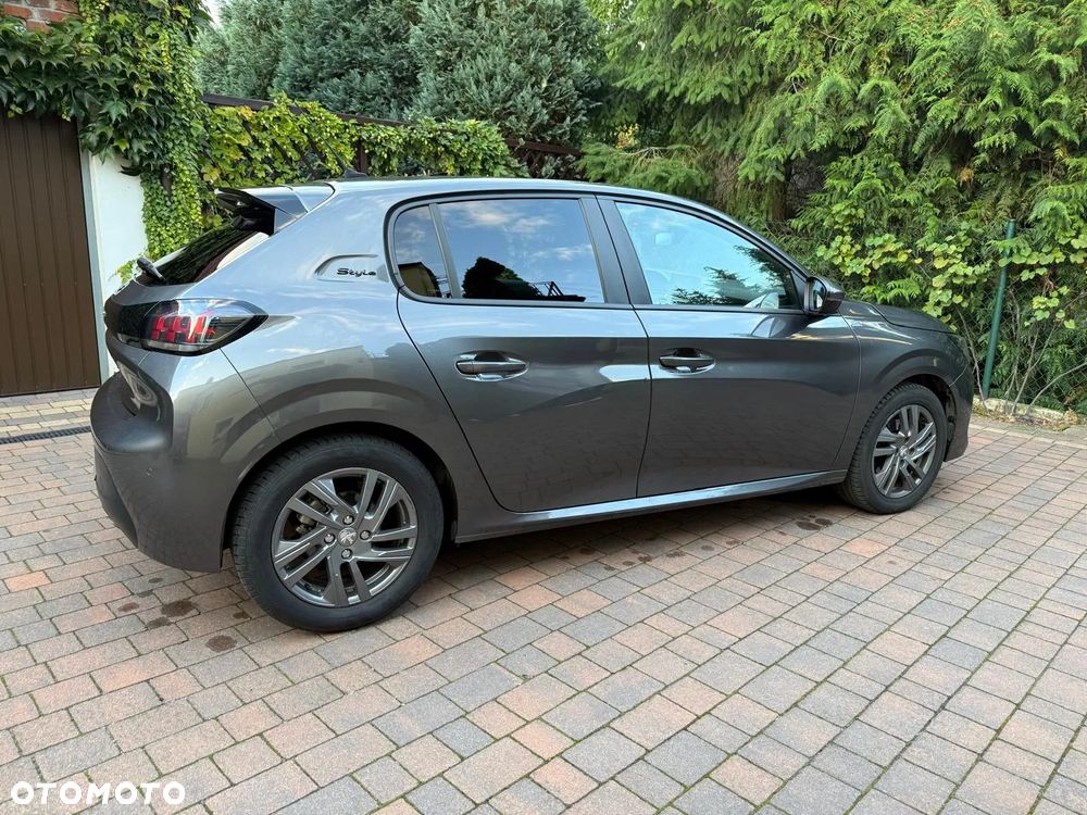 Peugeot 208 PureTech 100 Style - 8