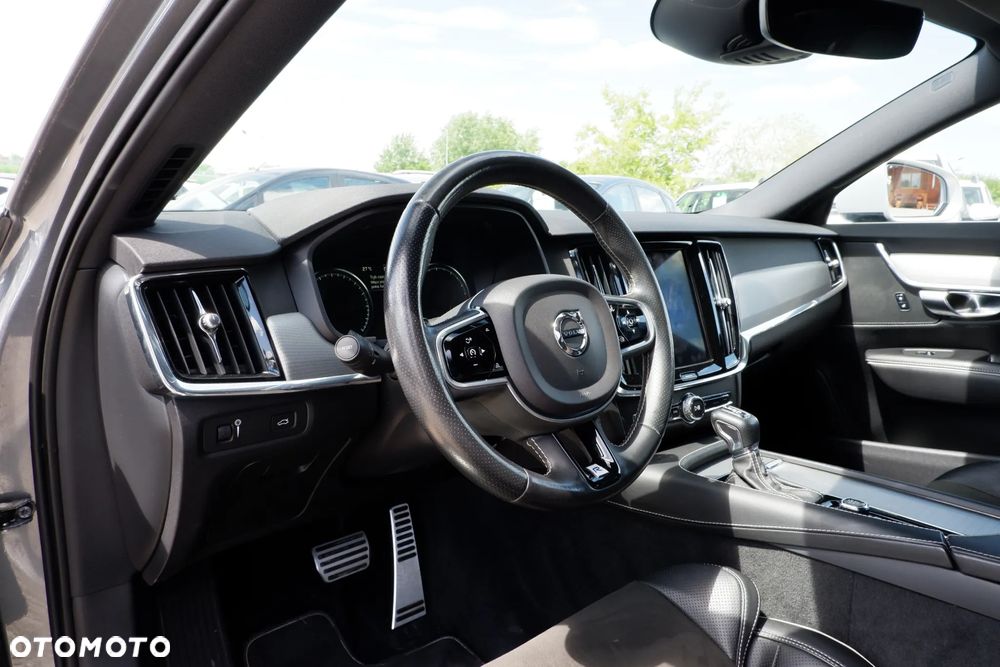 Volvo V90 T5 R-Design - 25