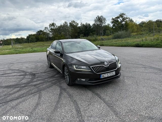 Skoda Superb 2.0 TDI L&K DSG - 2