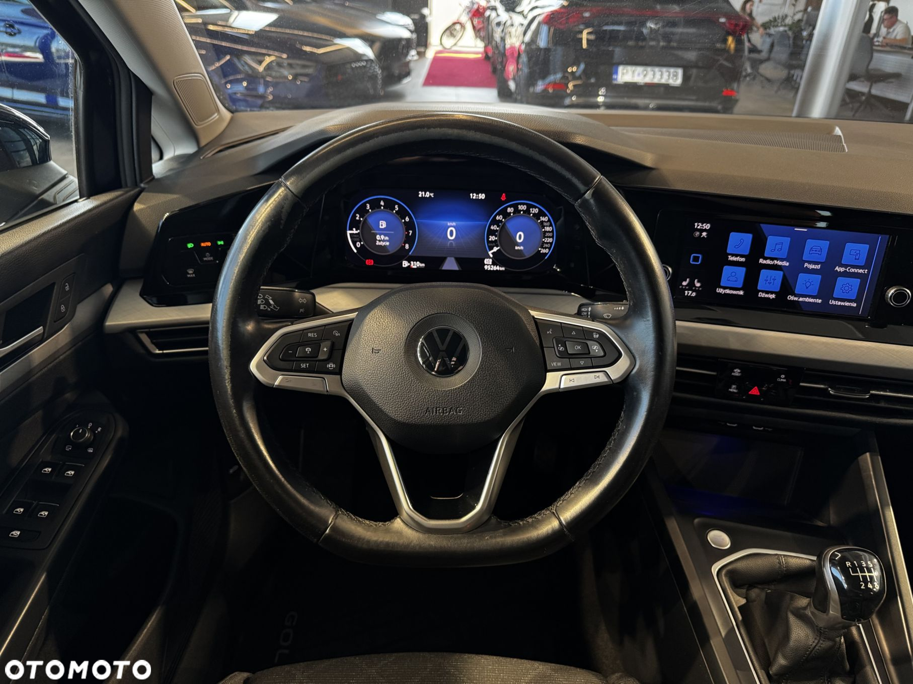 Volkswagen Golf - 21