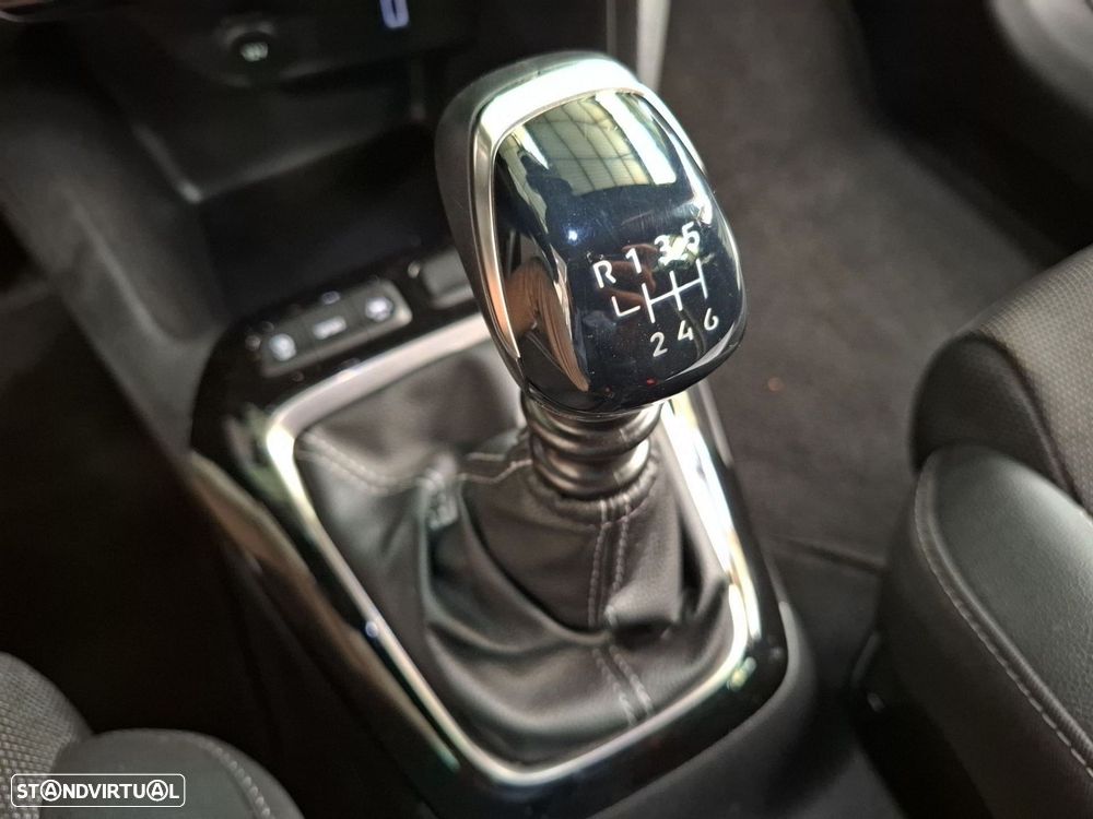 Opel Corsa 1.2 T GS - 19