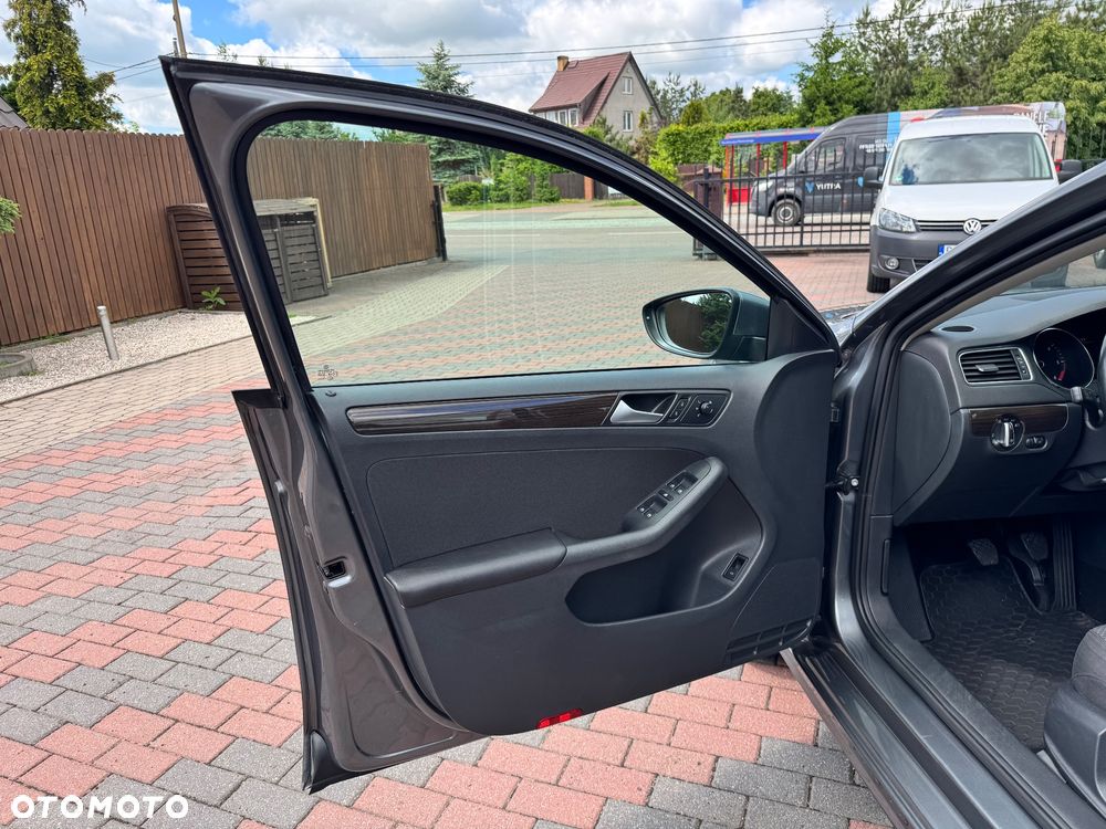 Volkswagen Jetta 2.0 TDI DPF BMT Highline - 16