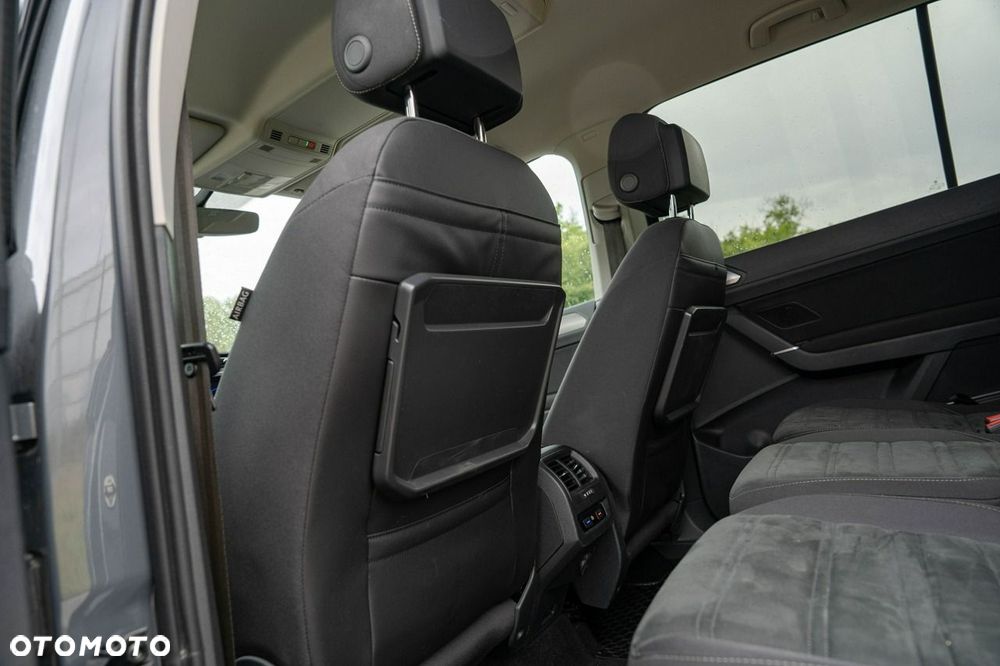 Volkswagen Touran 1.5 TSI EVO Comfortline Plus DSG - 23