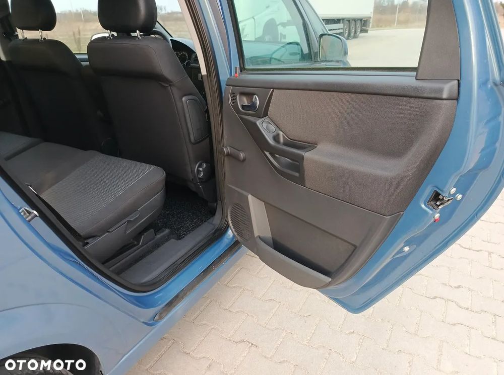 Opel Meriva 1.6 16V Innovation - 26