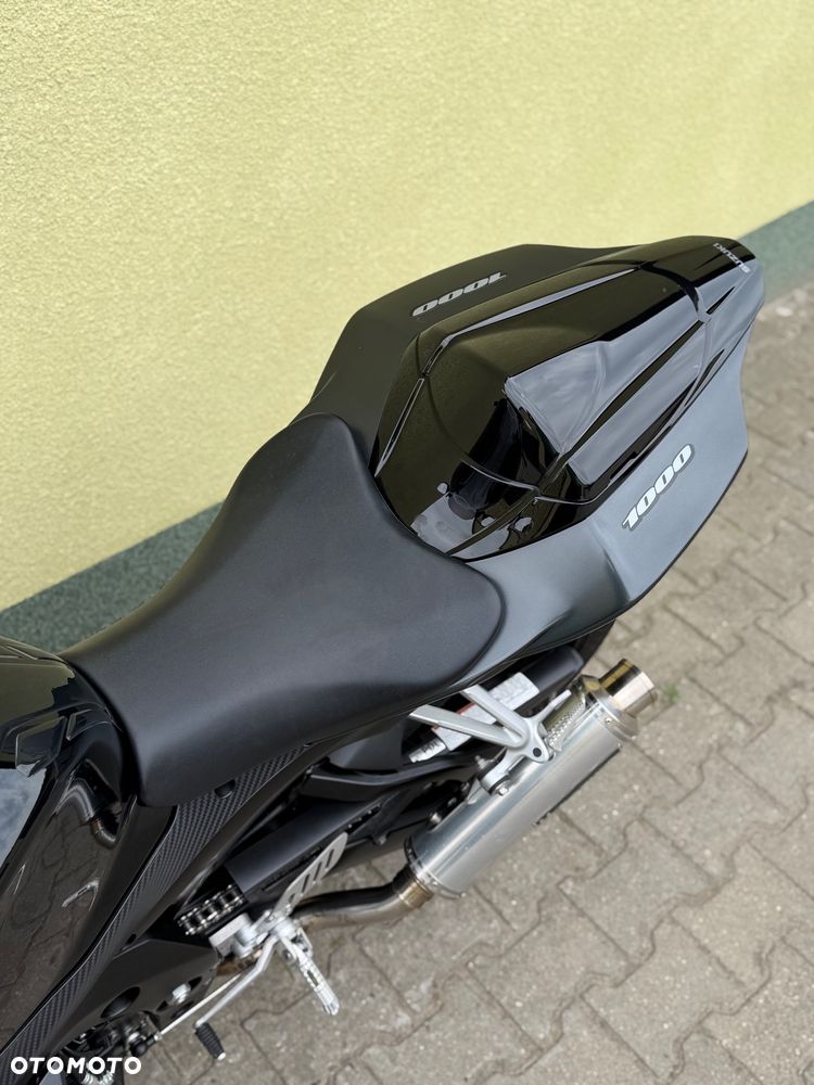 Suzuki GSX-R - 34