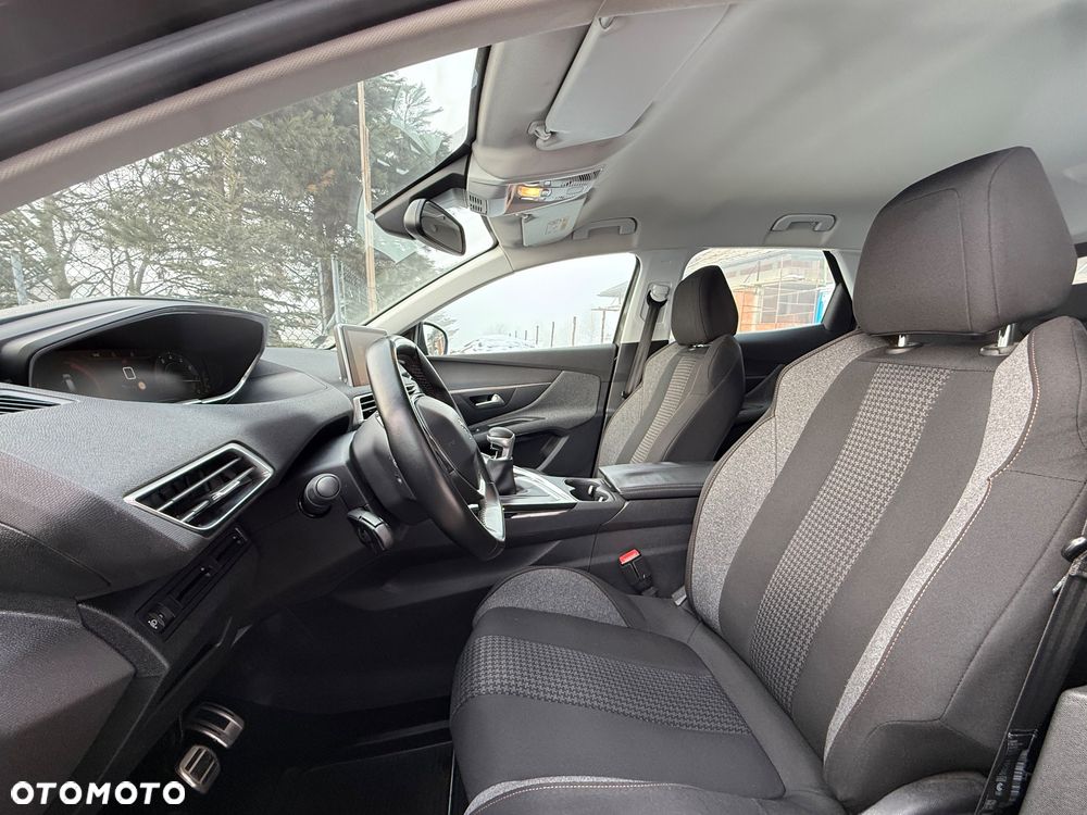 Peugeot 3008 1.2 PureTech Active S&S - 16