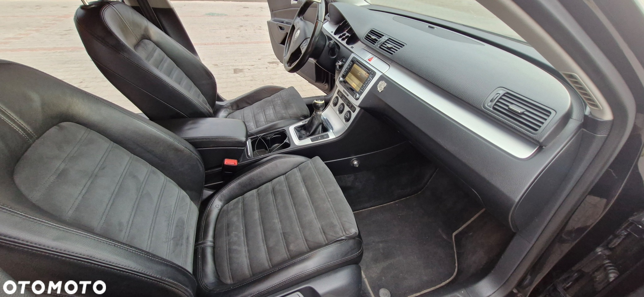 Volkswagen Passat 2.0 TDI Highline - 17