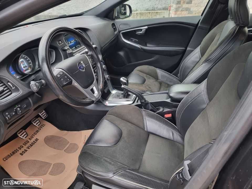Volvo V40 2.0 D4 R-Design - 2