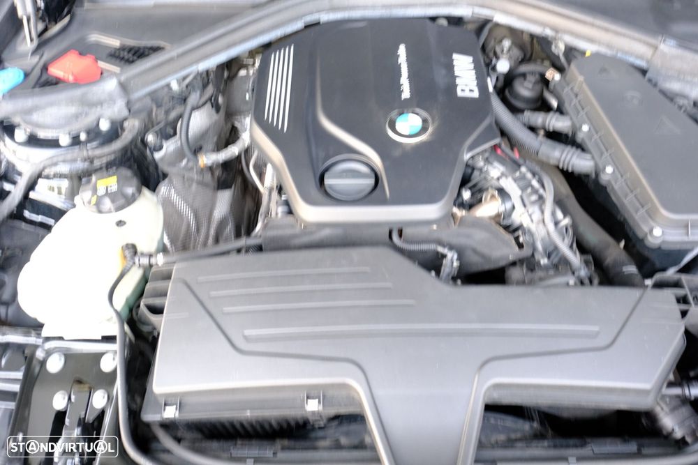 BMW 318 d Line Sport Auto - 29