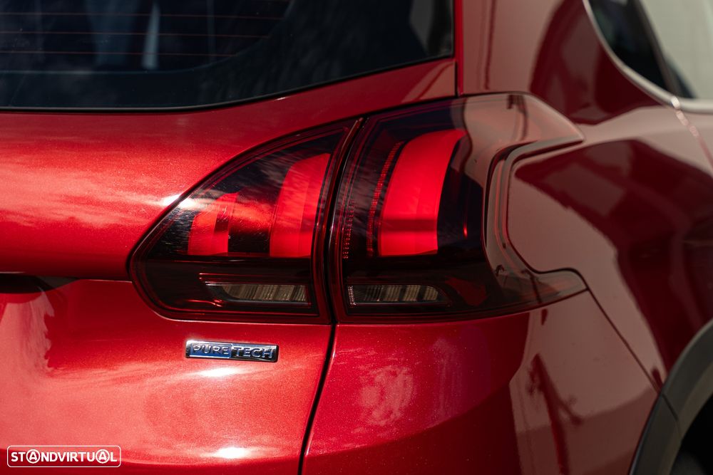 Peugeot 2008 1.2 PureTech Allure EAT6 - 11