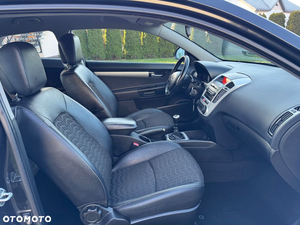 Kia ProCeed 1.6 CVVT LX - 15