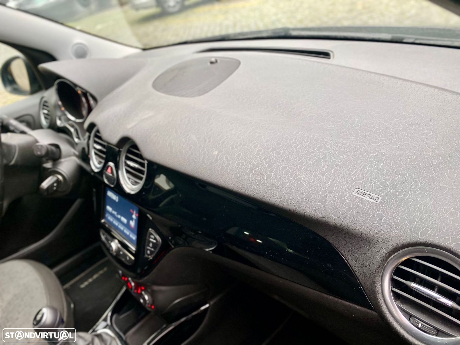 Opel Adam 1.4 Glam - 29