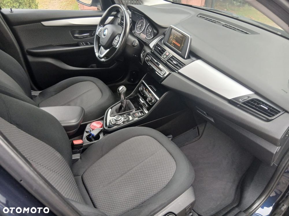 BMW Seria 2 218d xDrive Luxury Line - 32