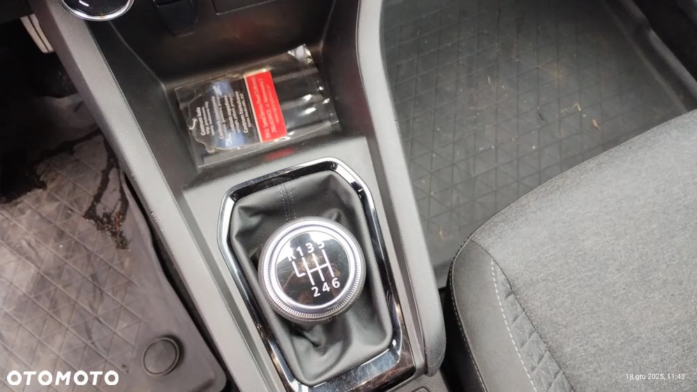 Renault Clio 1.0 TCe Techno - 23