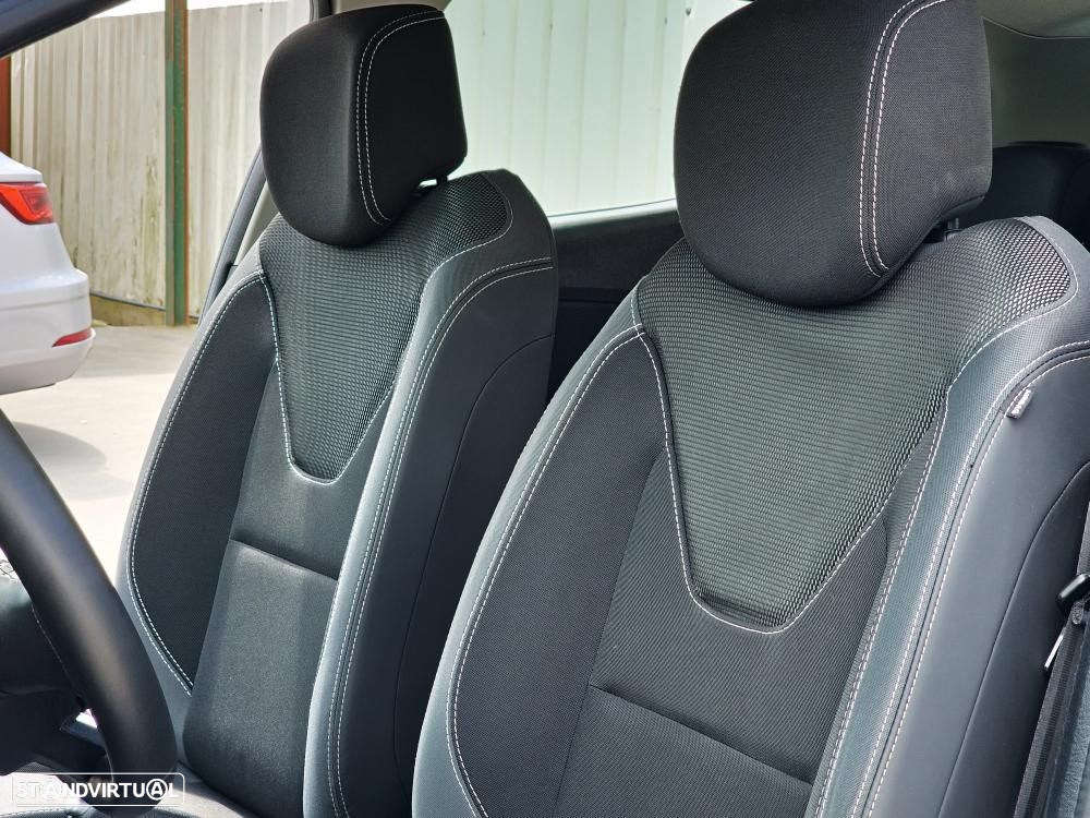 Renault Clio 1.5 dCi Zen - 12