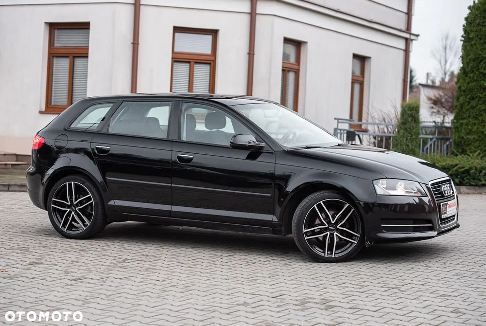 Audi A3 Sportback - 6