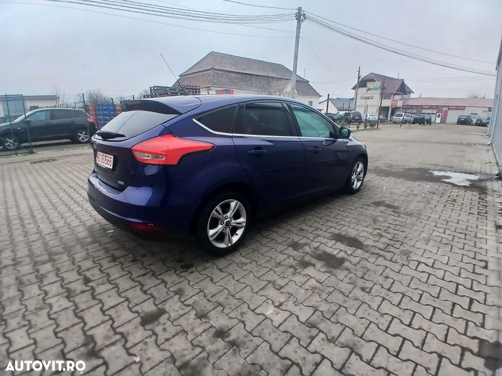 Ford Focus - 5