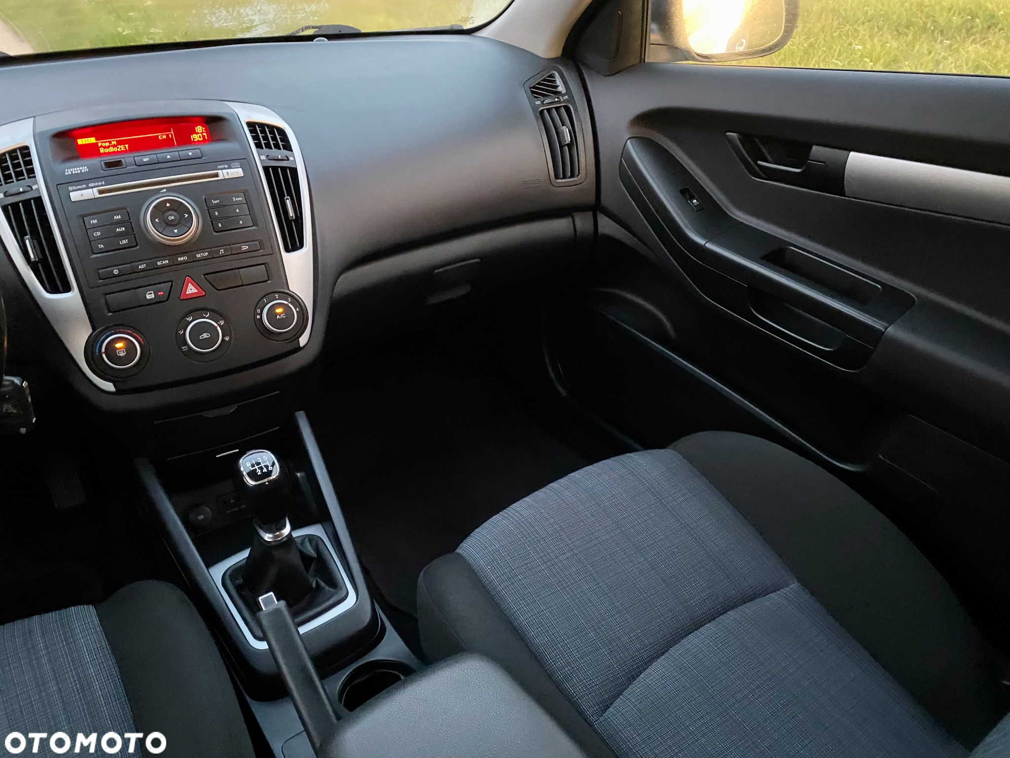 Kia Ceed - 21