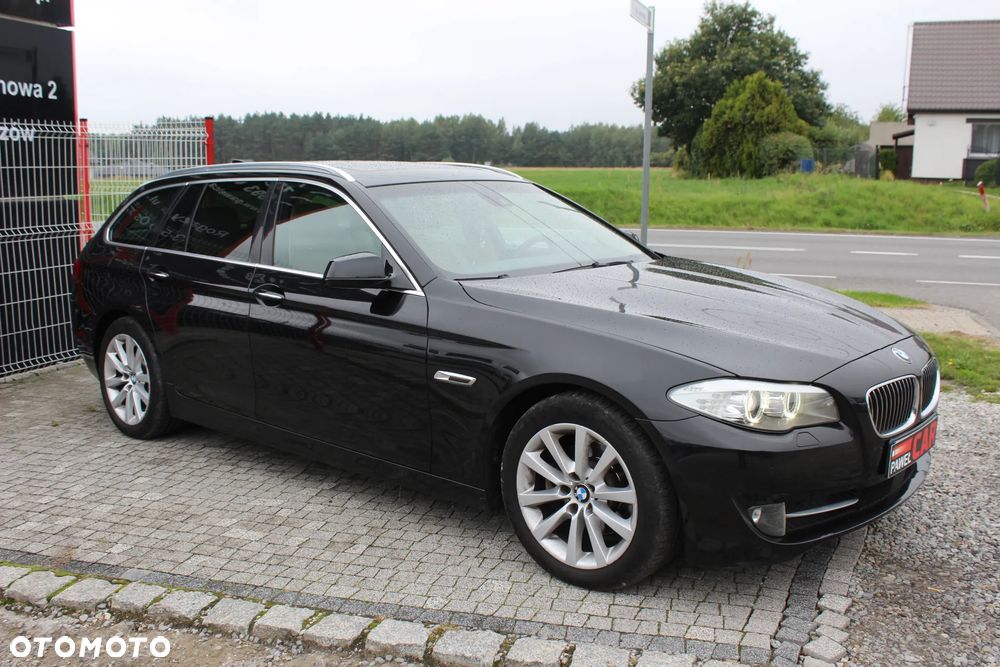 BMW Seria 5 520d Luxury Line - 8