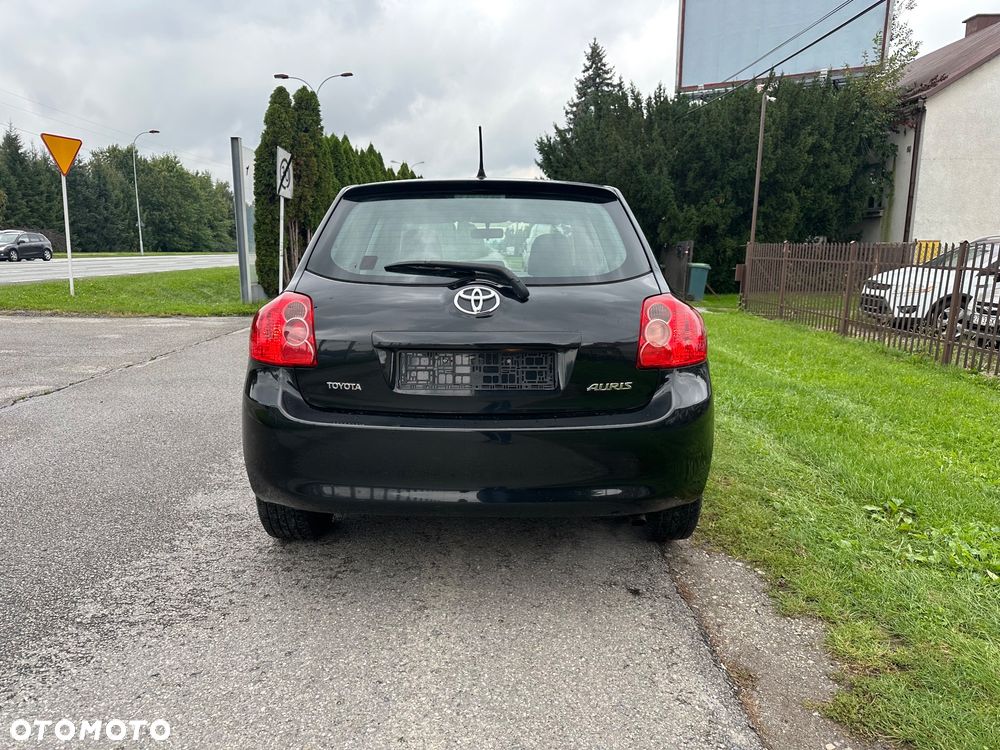 Toyota Auris - 5
