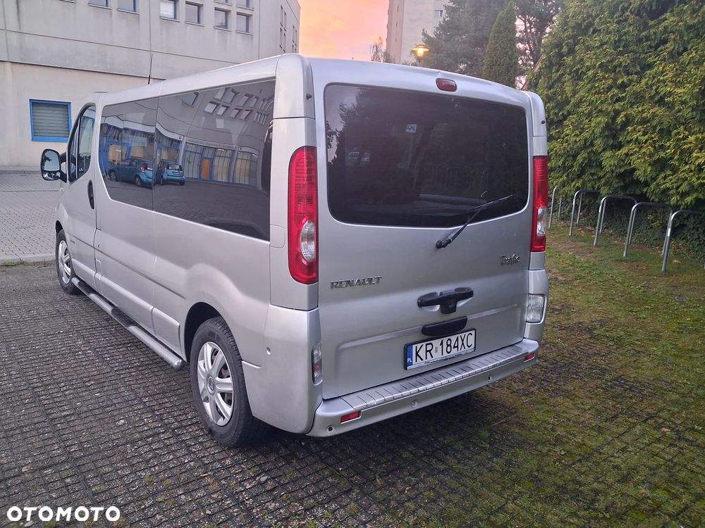 Renault Trafic Grand Passenger Black Edition - 28