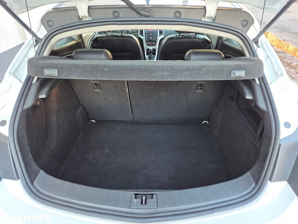 Opel Astra GTC 1.4 Turbo Innovation - 16